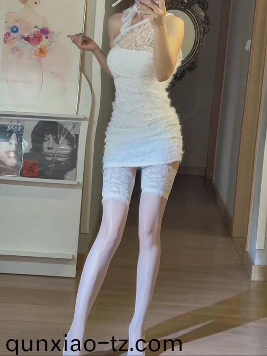 麦田英语：亚洲女同一区二区三区久久精品
